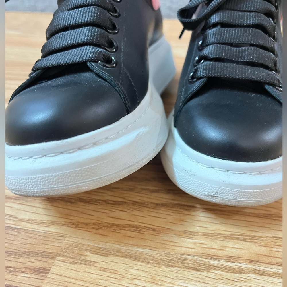 Alexander McQueen Black and Pink Sneakers - Picture 4 of 11